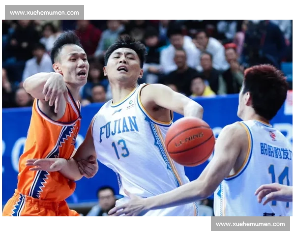 以阵容轮换为核心驱动球队活力与赛季稳定性的全新思路探索与实践